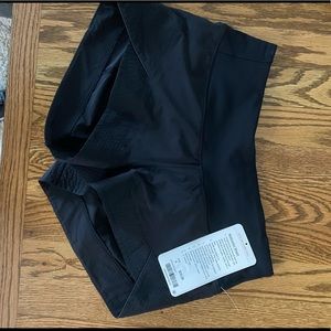 Lululemon Motionful short size 4
